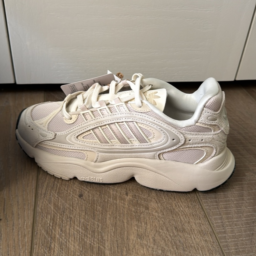 Adidas Ozmillen Tennis Shoes